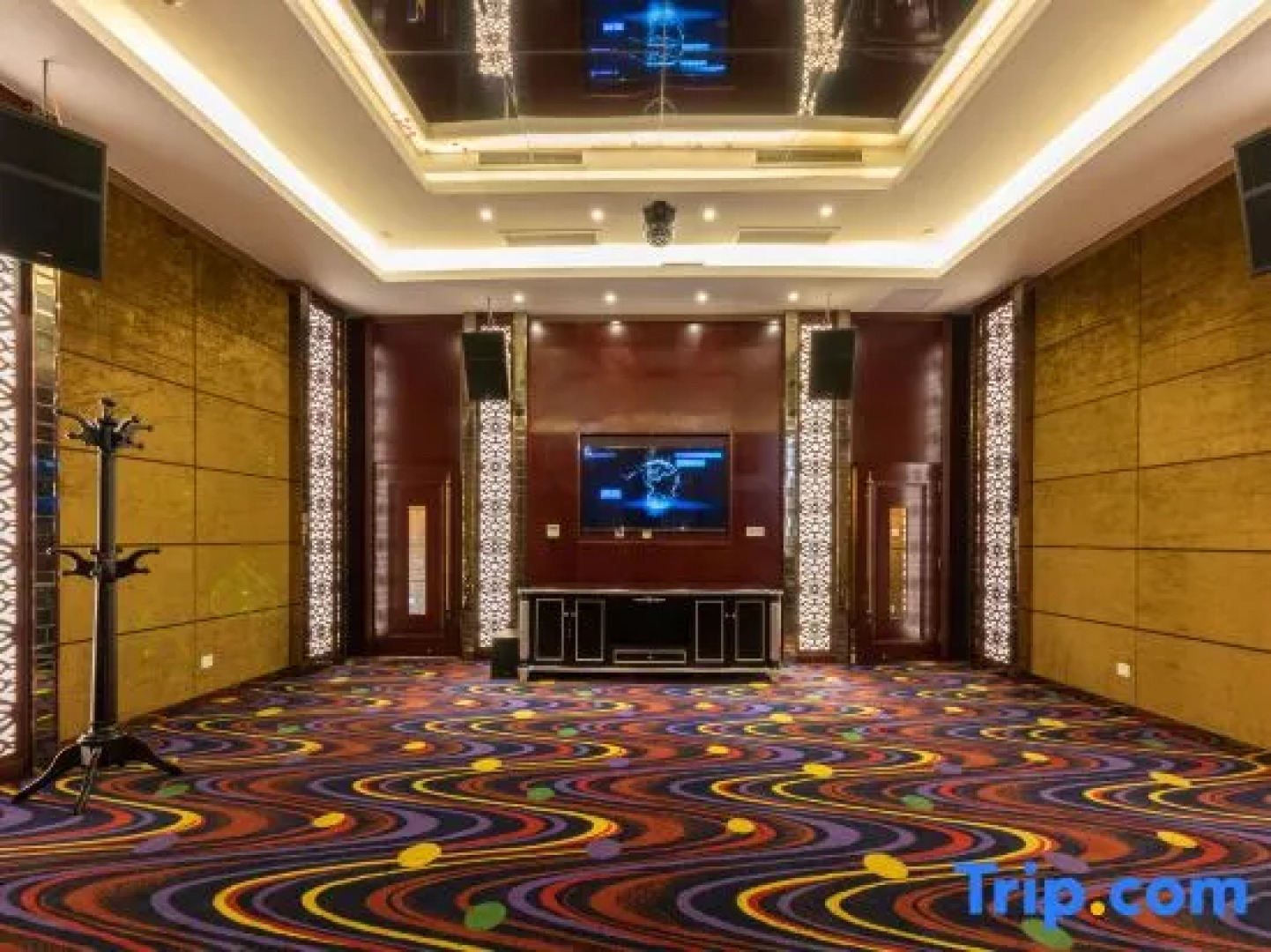 Wei Select Xueye Hotel