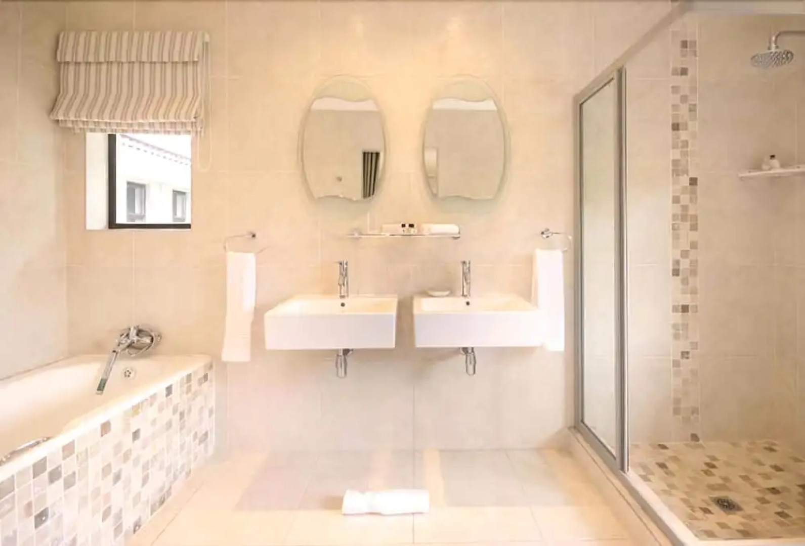 Franschhoek Florin's Crest