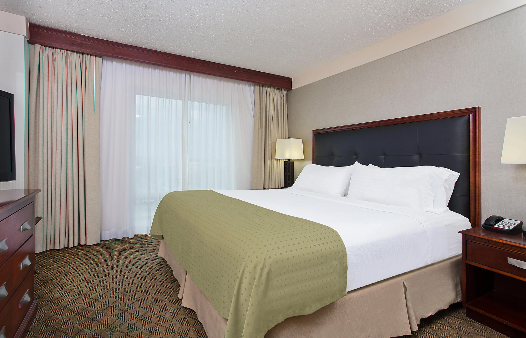 Holiday Inn University Plaza-Bowling Green by IHG