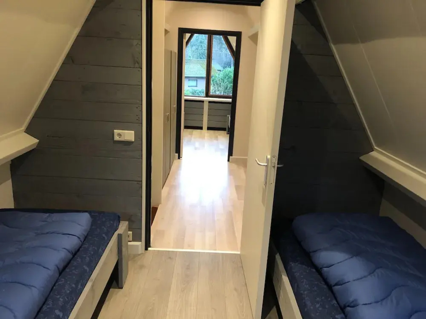 Bungalow in Limburg Near Nature Reserves