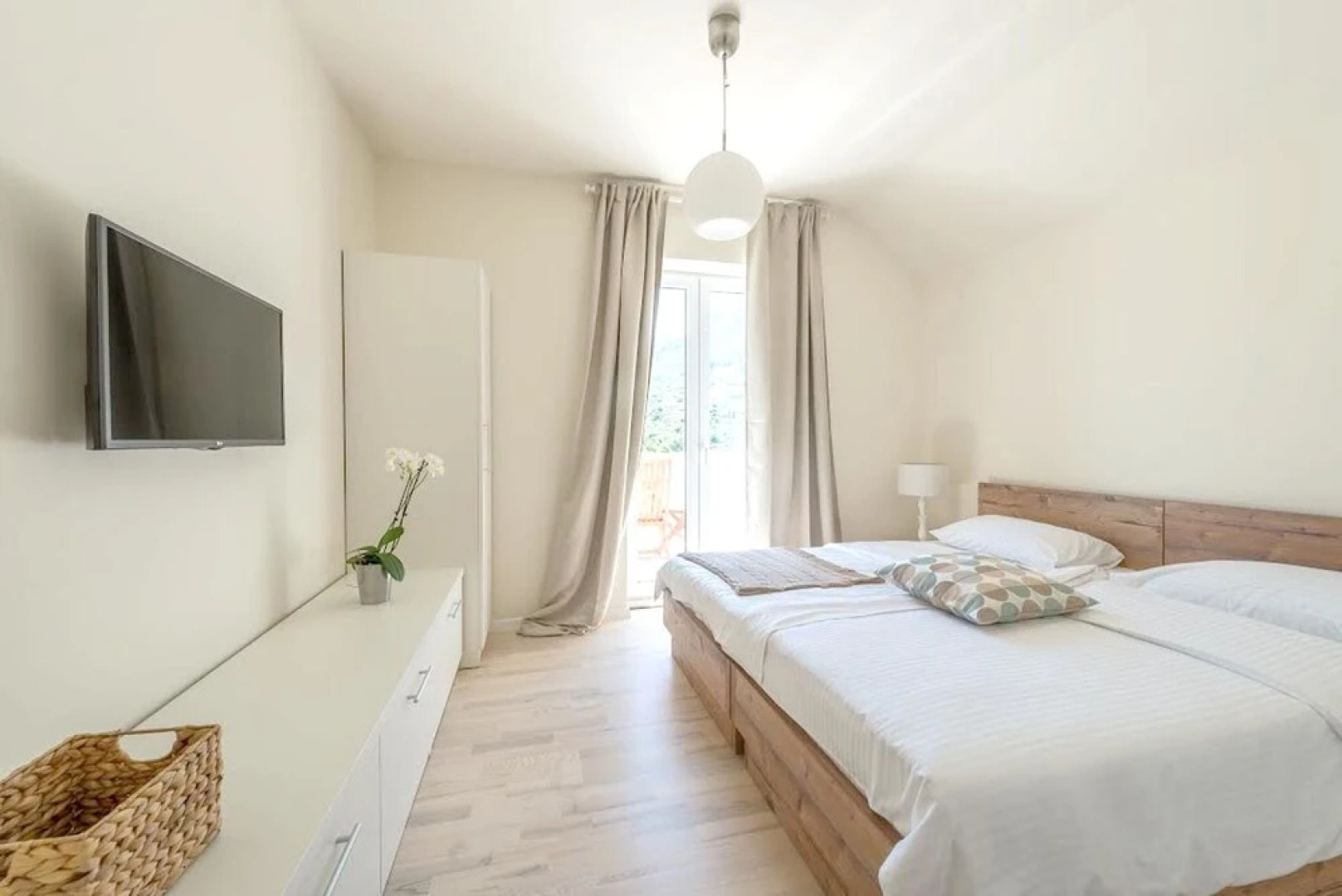 Villa With 4 Bedrooms in Pitve, With Wonderful sea View, Private Pool,