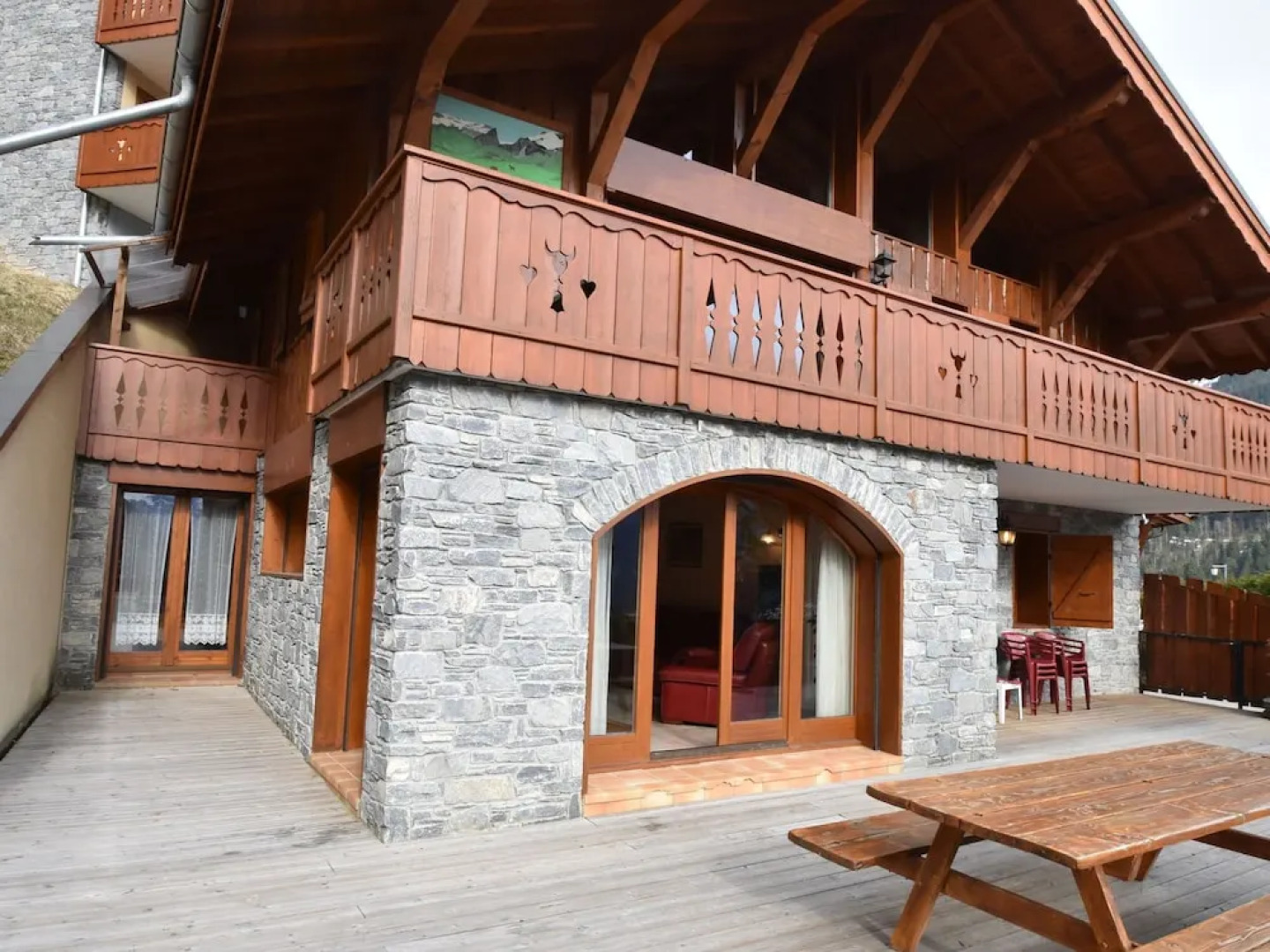 10-pers. Holiday Home With Sauna Near Center of Champagny