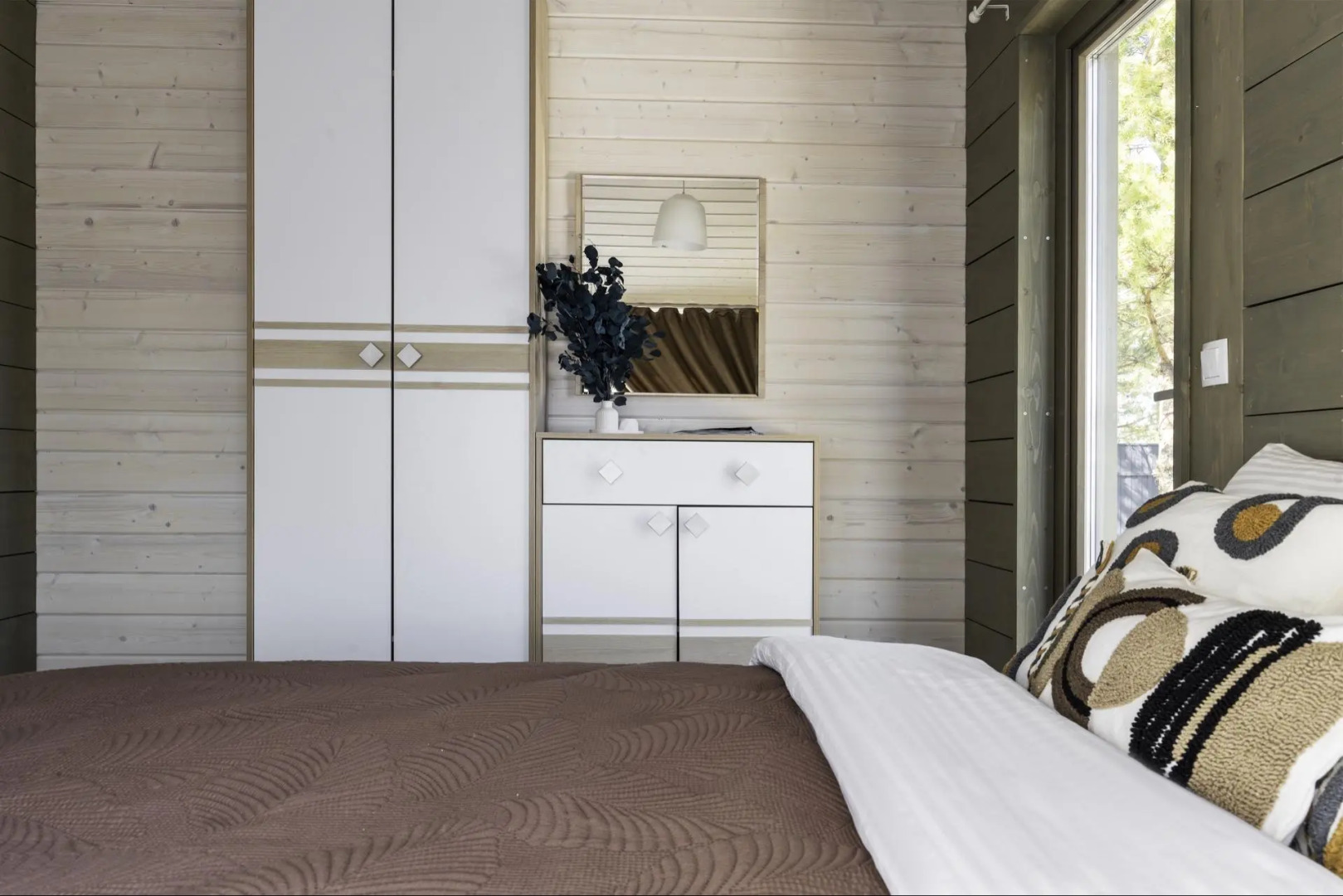 Дом под соснами