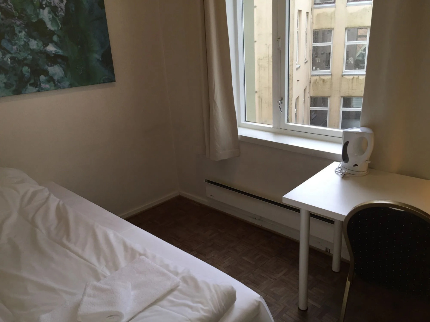 BREEZE Hotel Victoria - Self-Service