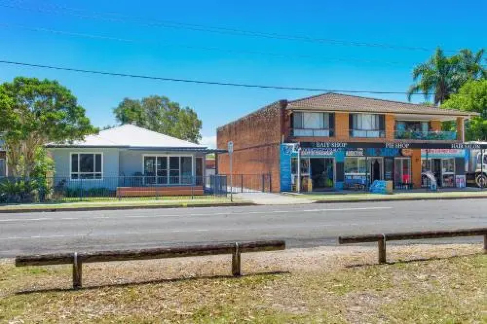 BANYANDAH 557 Ocean Drive NH