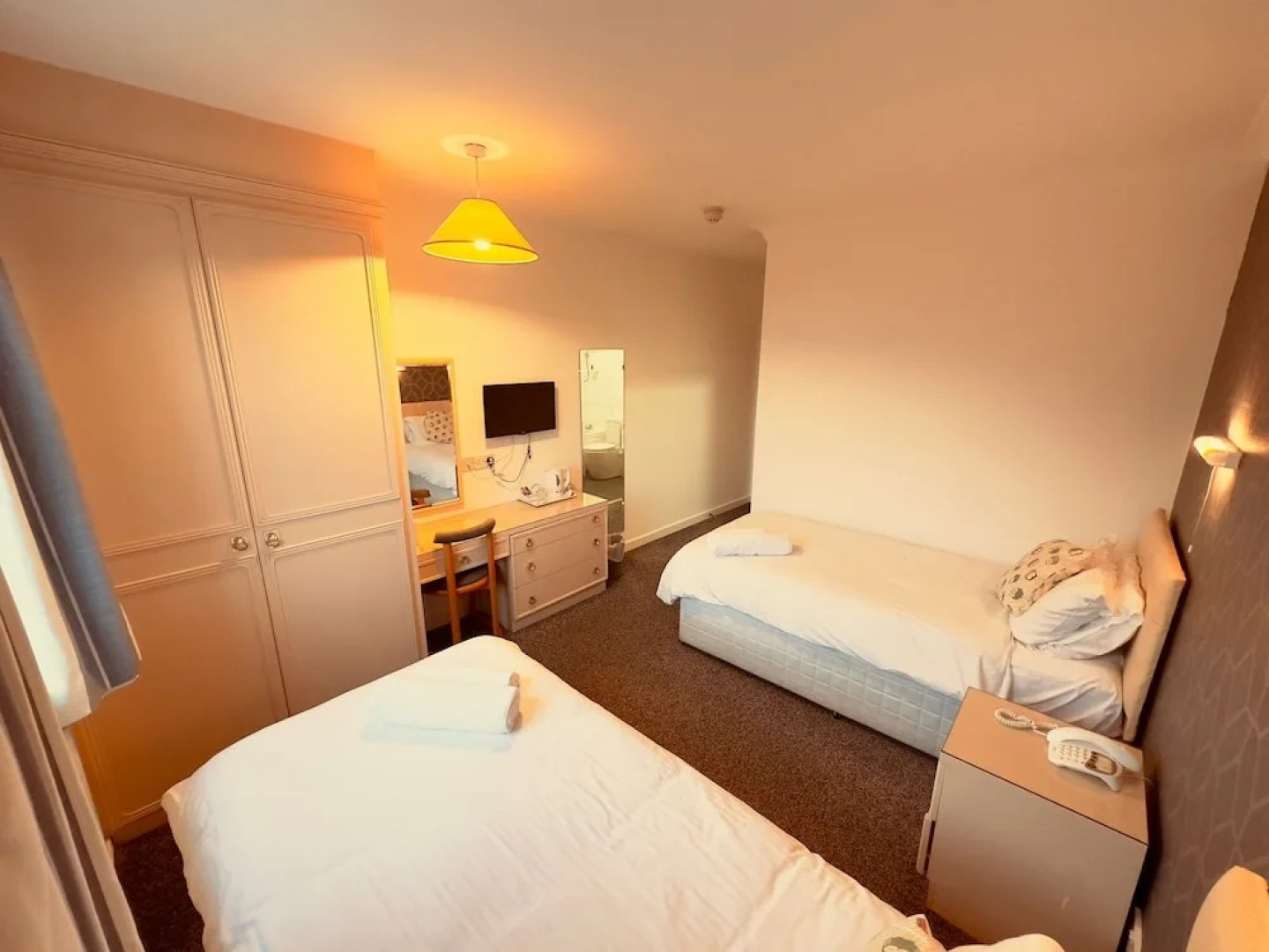 Pine Lodge Hotel & Restaurant Mansfield