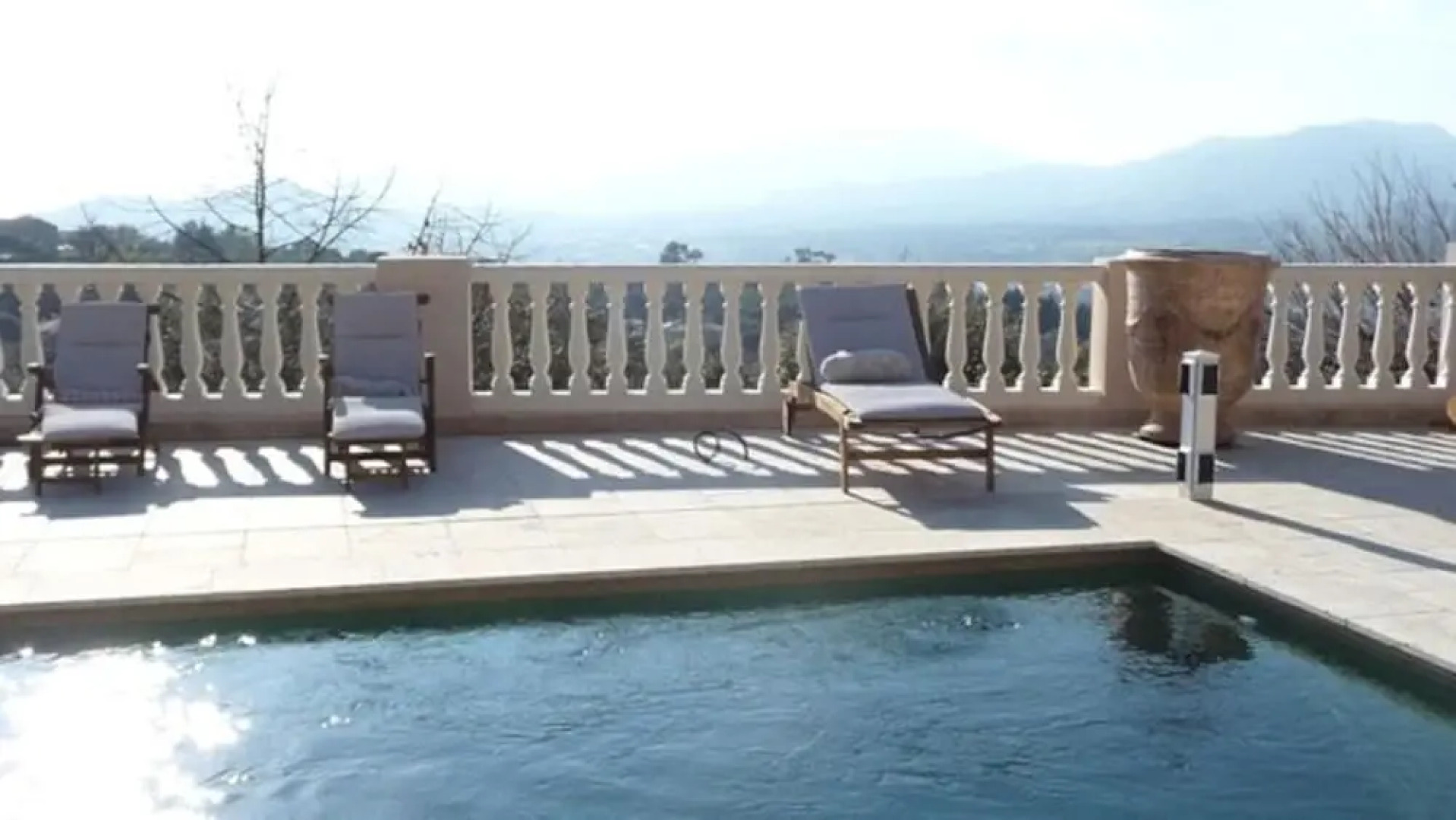 Domaine Des Trois Roses