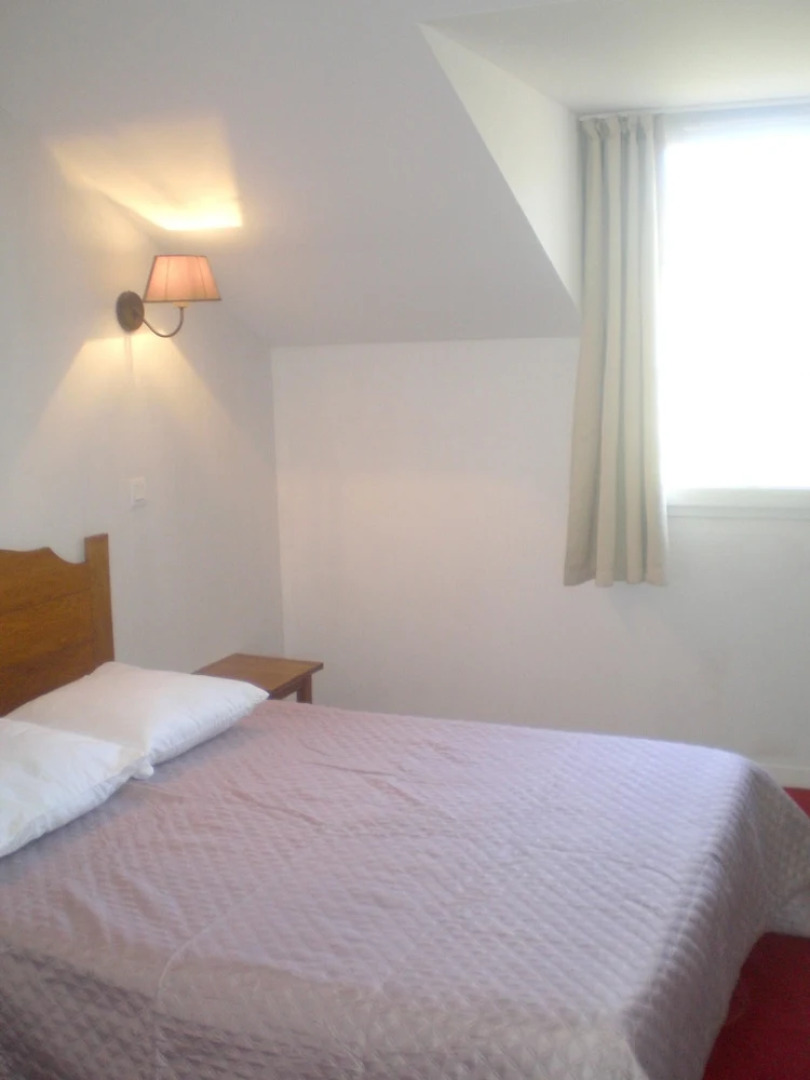 House With one Bedroom in Monflanquin, With Wonderful Lake View, Pool