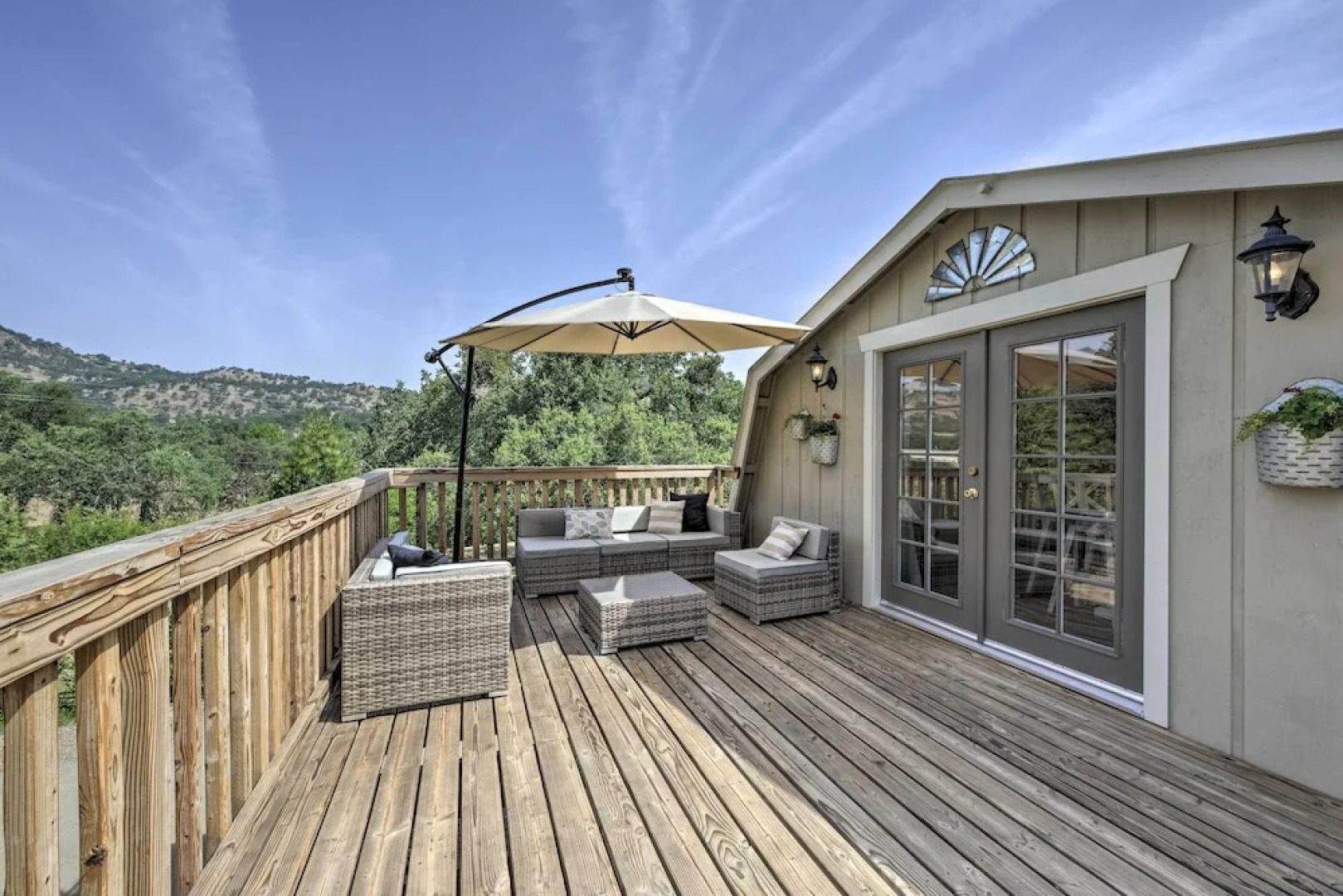 Family Home Near Kings & Sequoia National Parks!