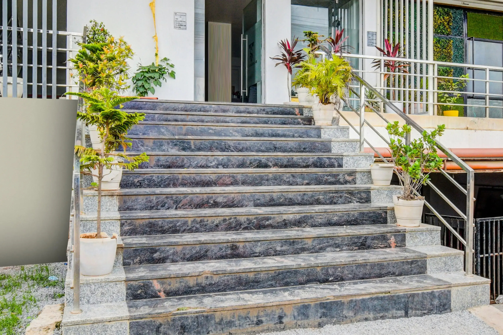 Townhouse Oak Shri Jagannath Temple Formerly Sai Thrishul Grand