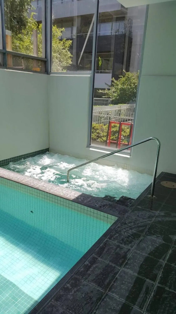 Port Melbourne Panorama - StayCentral