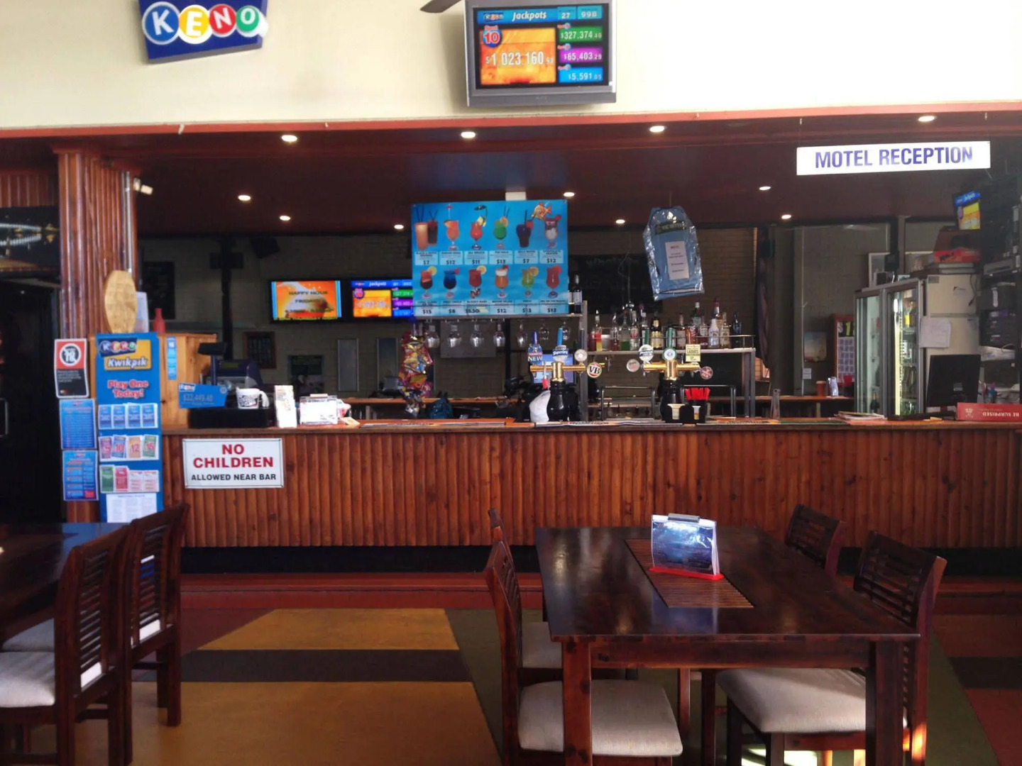 Rod 'N' Reel Hotel Motel Woodburn