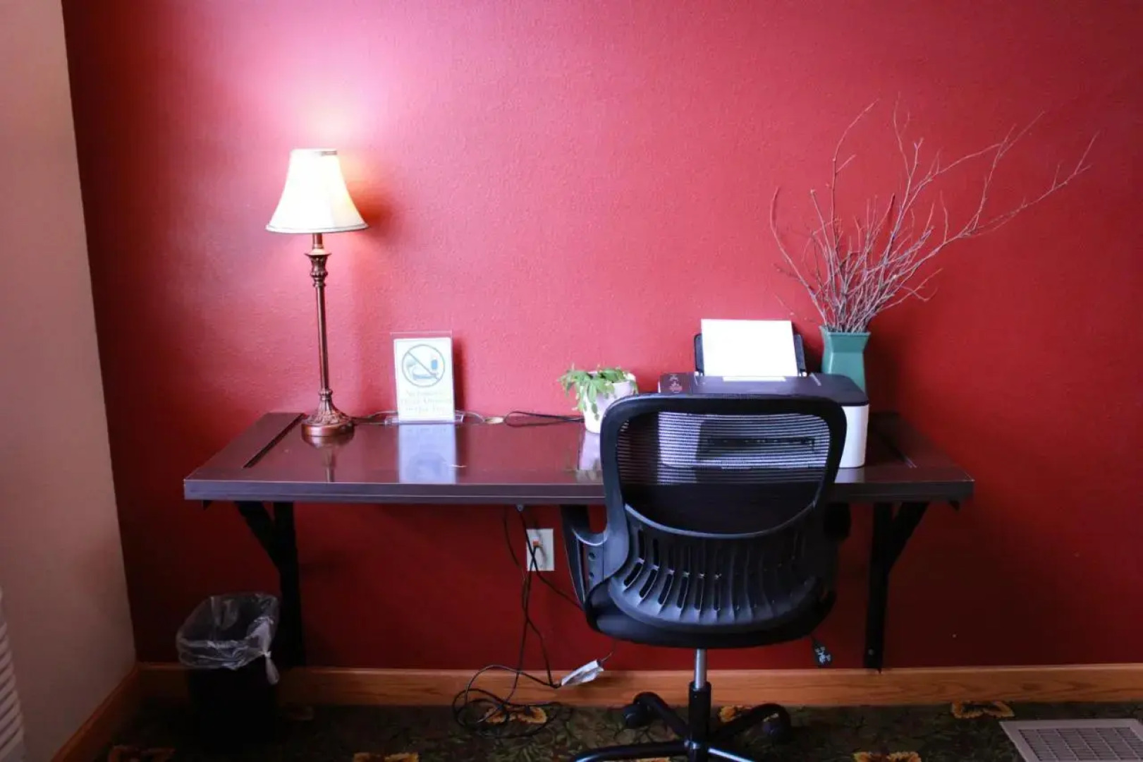 Canby Inn and Suites