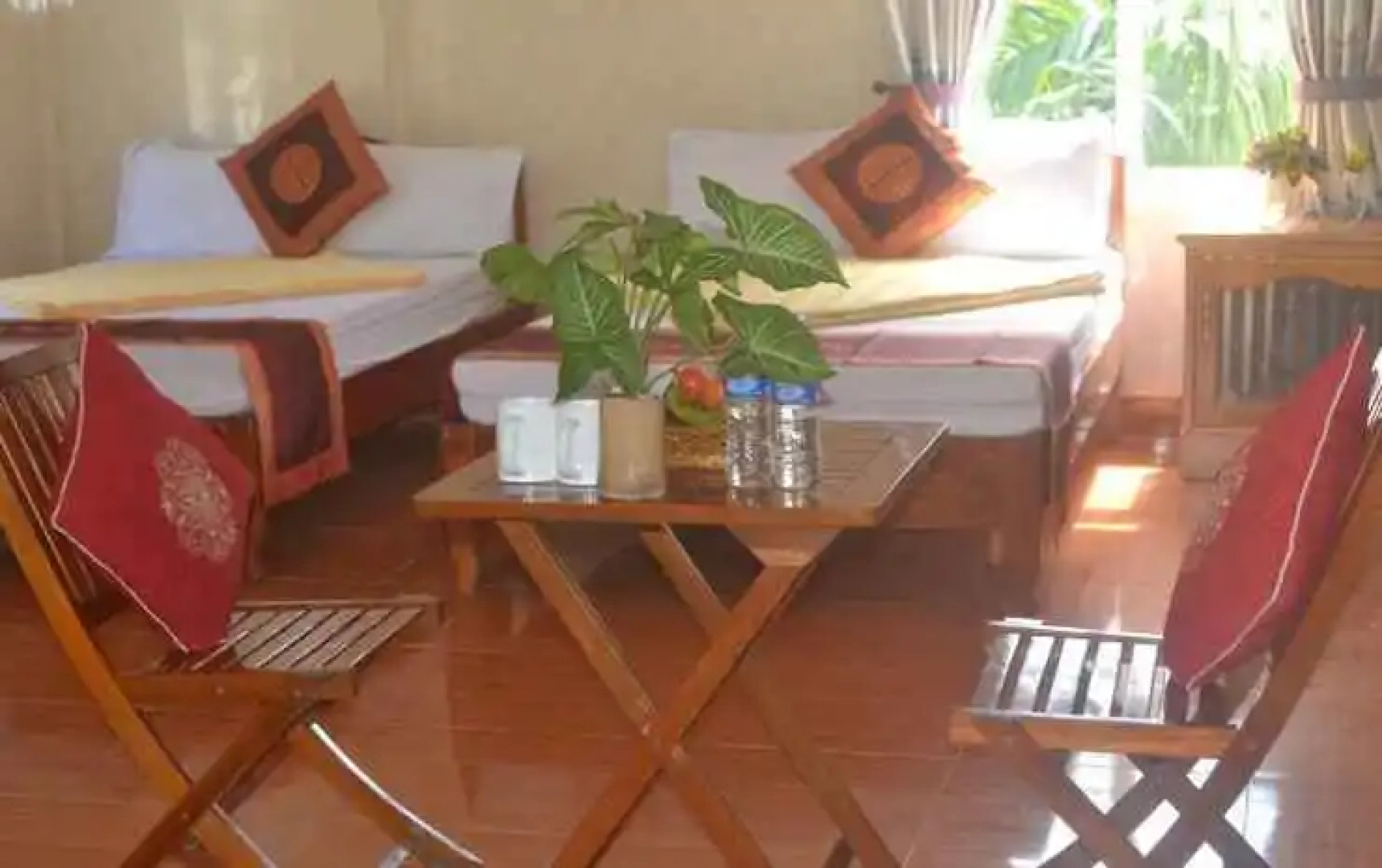 Beachside Backpackers