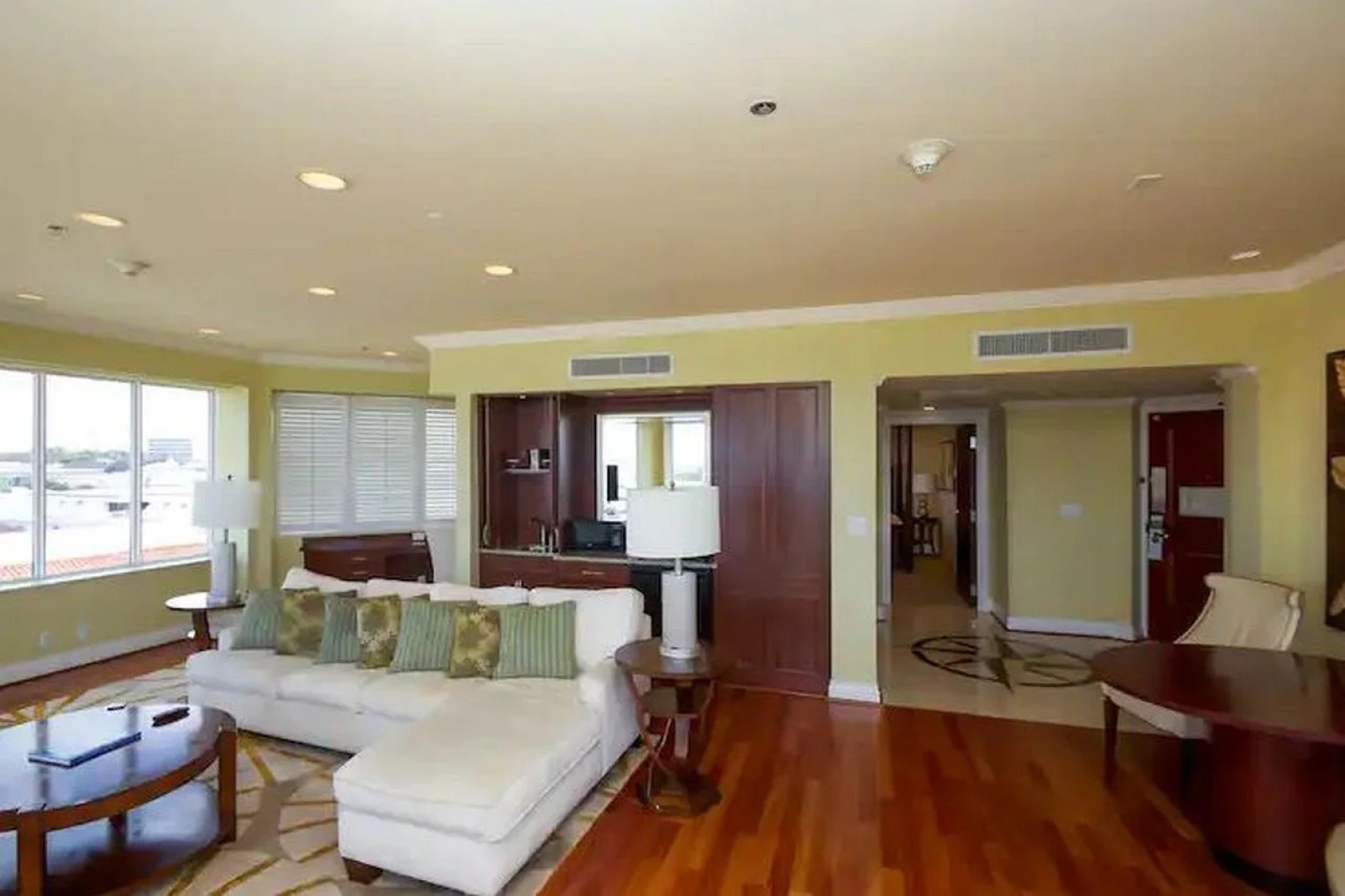 British Colonial - Nassau