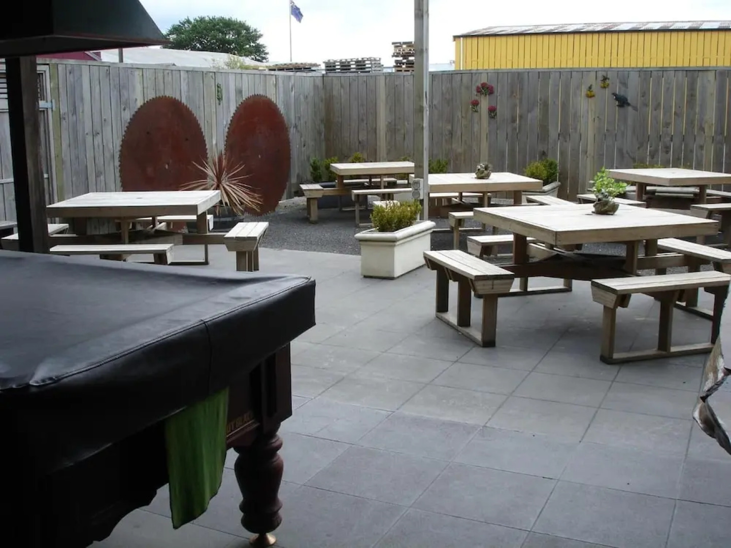 Horse and Jockey Inn