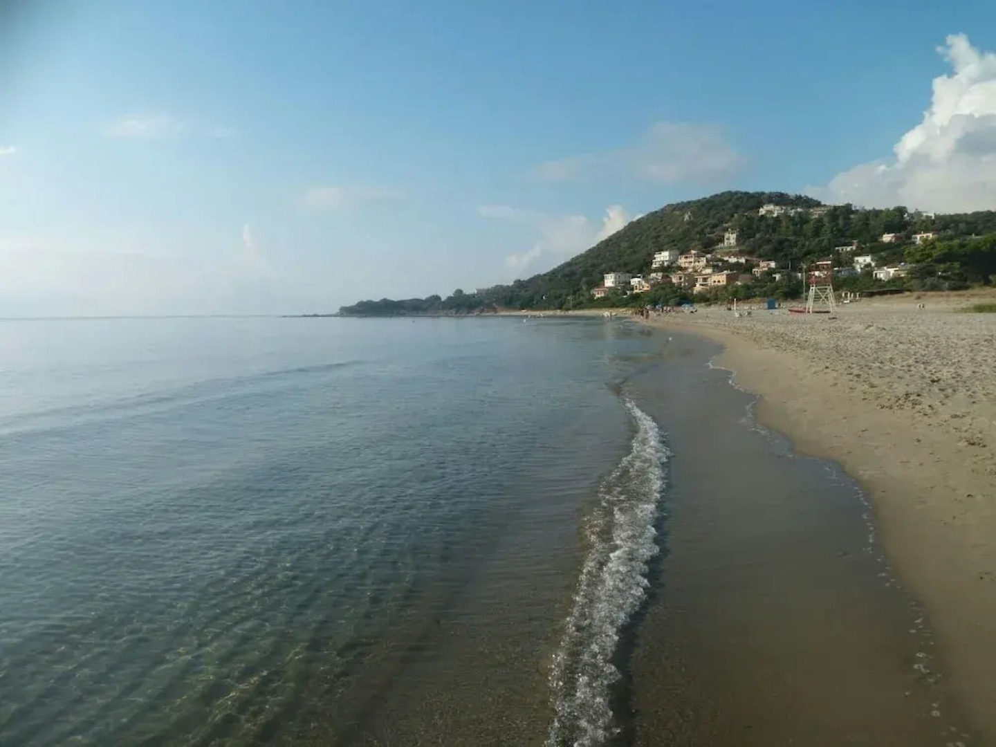 Foximanna on the North Floor in a Villa Surrounded by Greenery Facing the sea