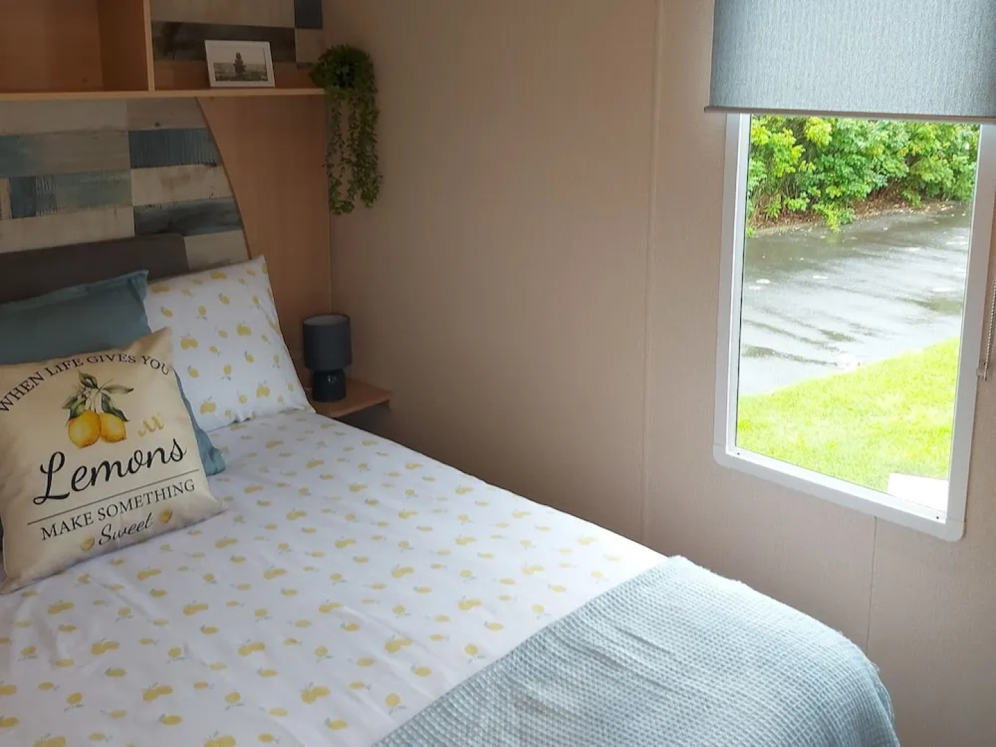 Dog Friendly Caravan on the Northumberian Coast