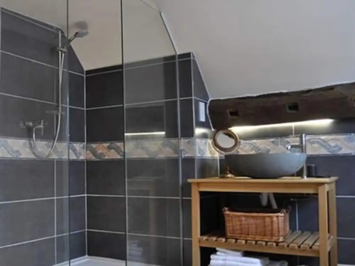 Old Ivy House Bed & Breakfast