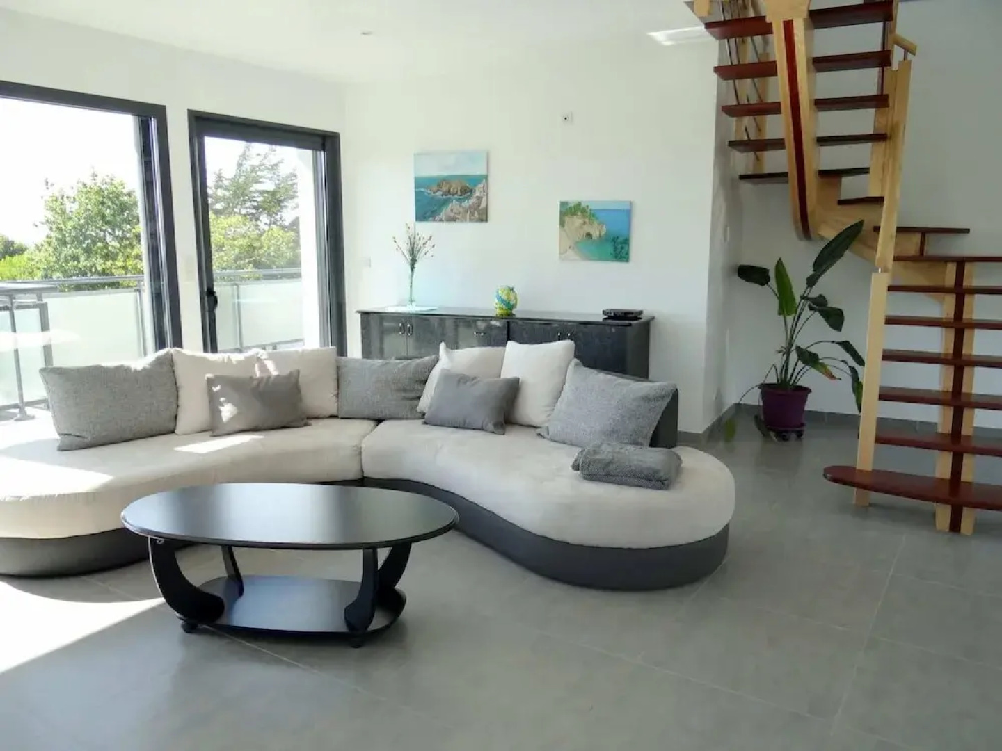 Holiday Home With sea Views, St. Nic