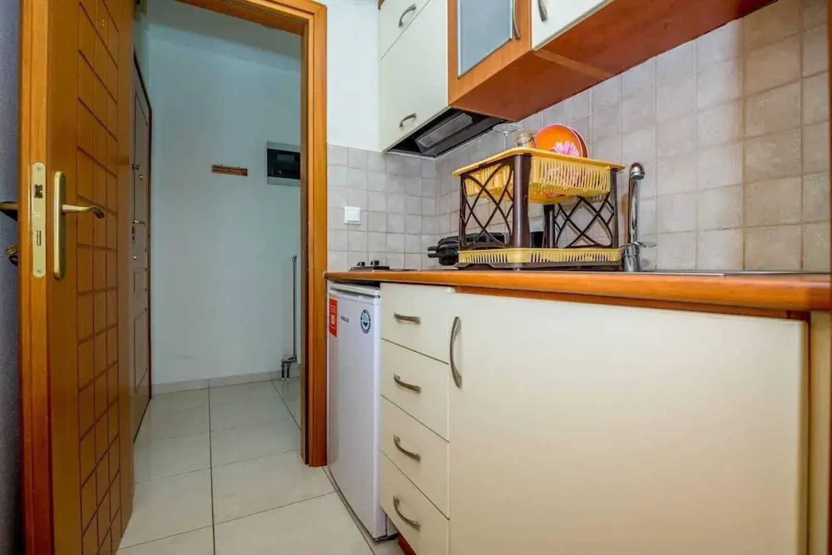 Cozy 'koukou' Discrete Apartment in Orestiada