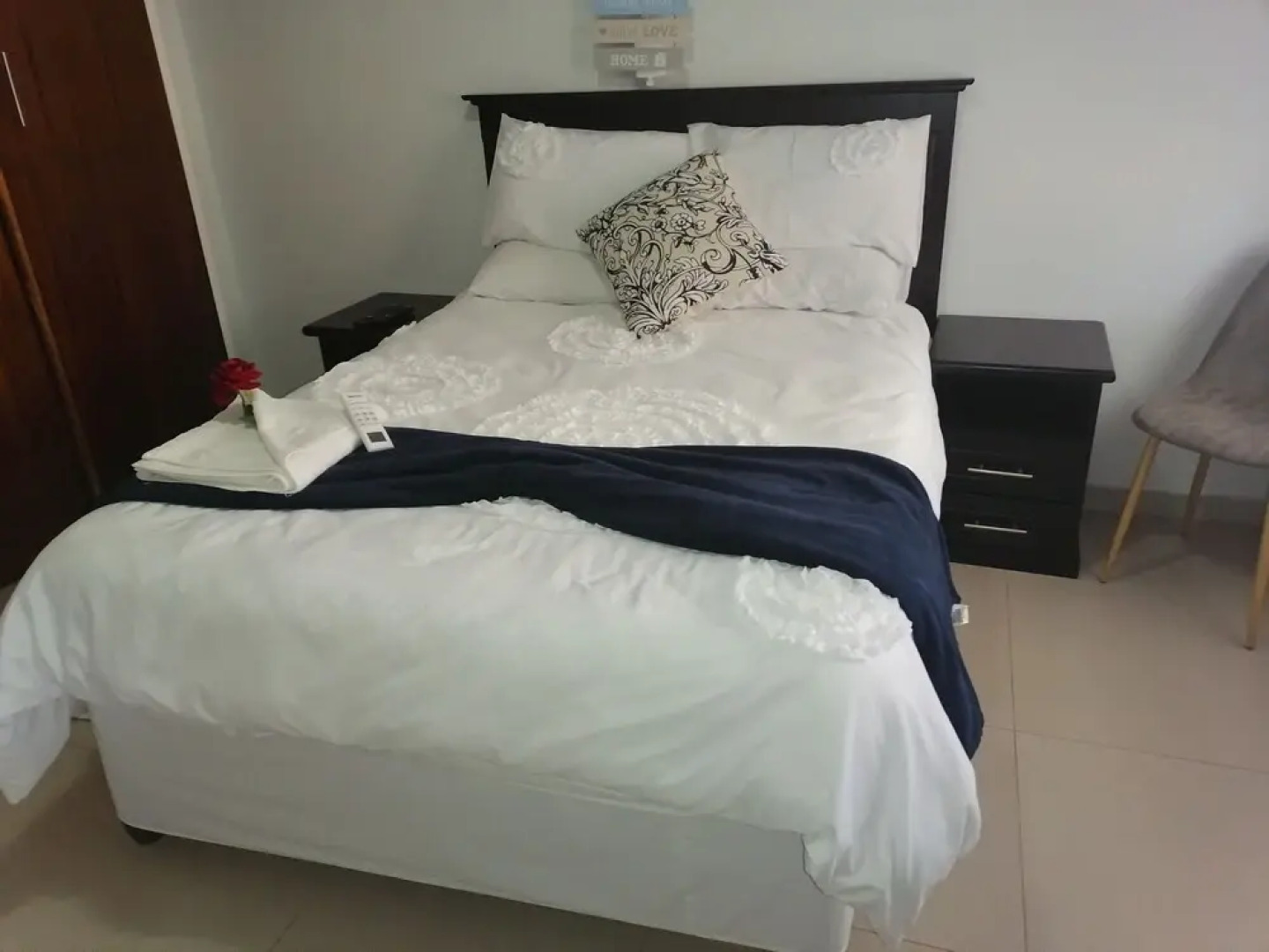 Rose and Thorn Guesthouse - Adults Only