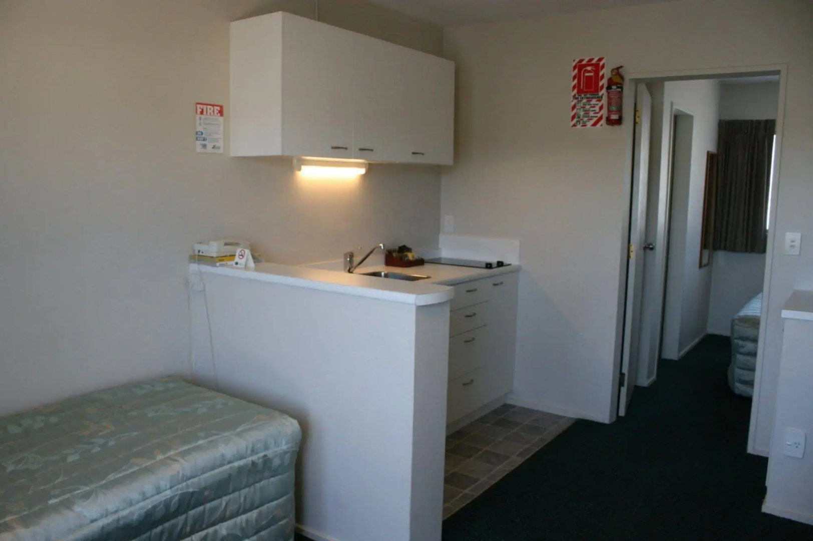 88 Wallace Court Motel