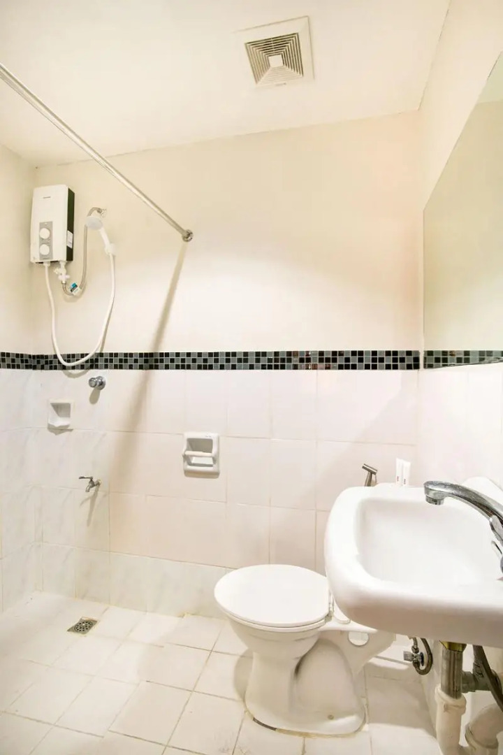 OYO 425 Residences By Sirc (Vaccinated Staff)