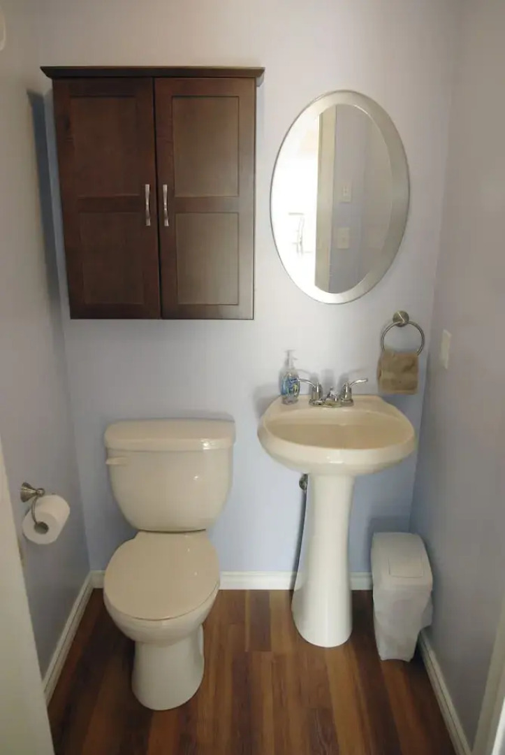 Warbler's Roost Country Inn B&B