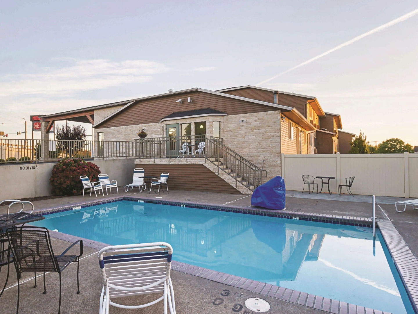 La Quinta Inn & Suites by Wyndham Woodburn