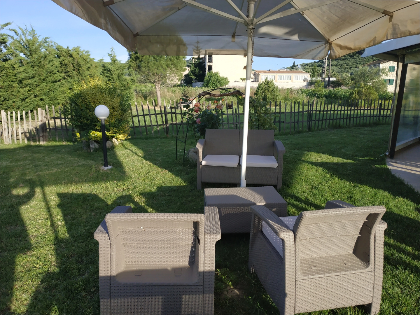 Eleni's Garden & Castello Suites