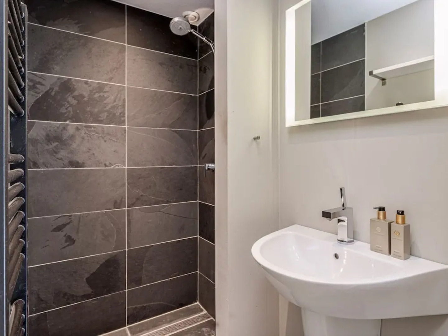 Wellness Villa on the Water Near Harderwijk