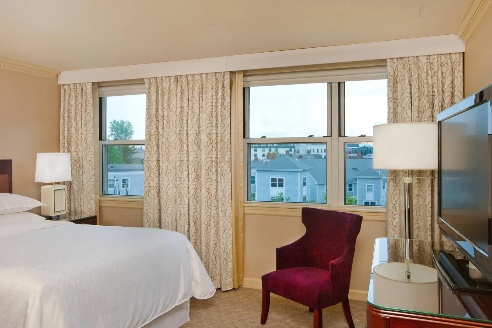 Sheraton Portsmouth Harborside Hotel