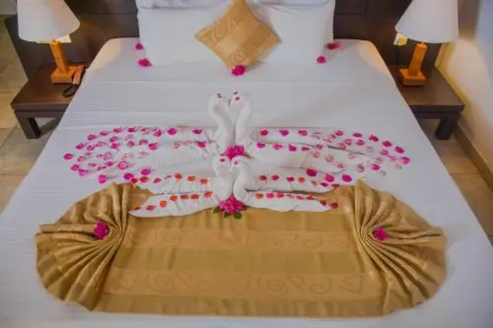 OYO 396 Lotus Paradise Nature Resort