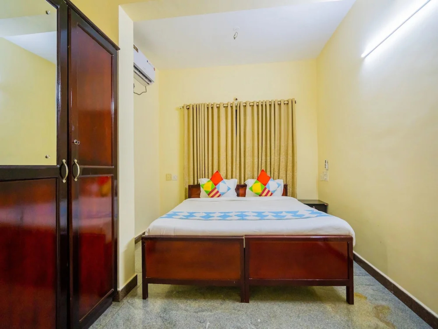 OYO 15412 Home 2BHK Aluva Metro Station