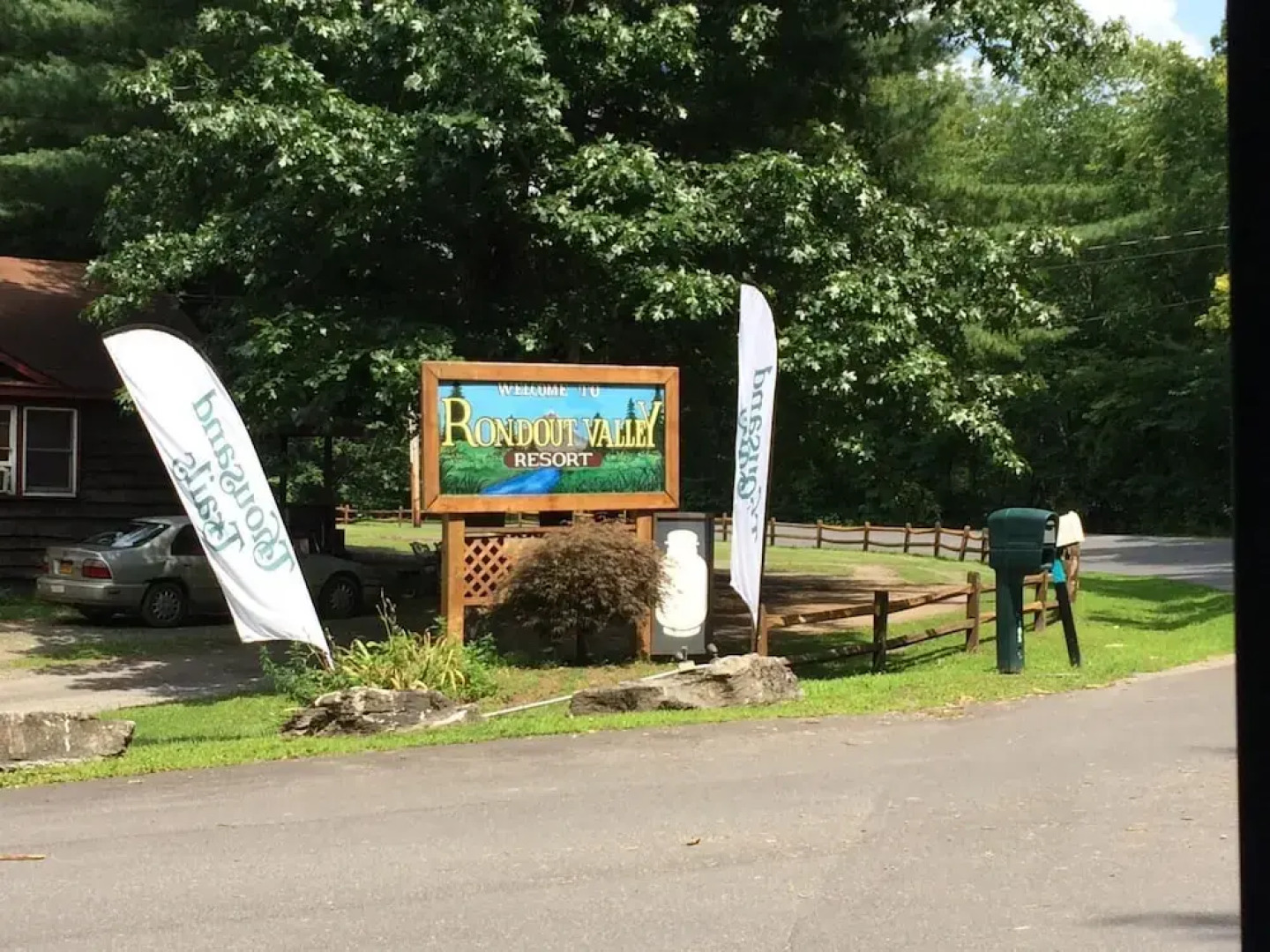 Rondout Valley Camping Resort Deluxe Park Model 13