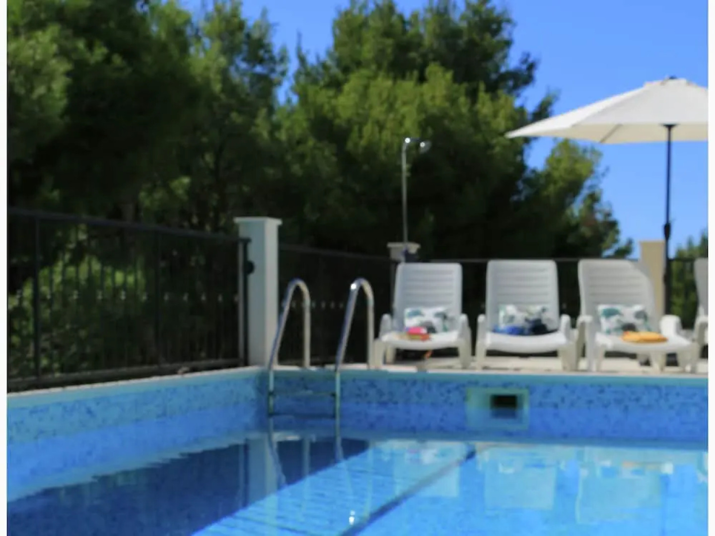 Modernistic Apartment in Primosten With Pool