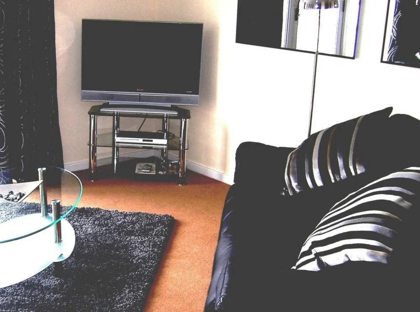 Hanover Mill Apartments Week2Week