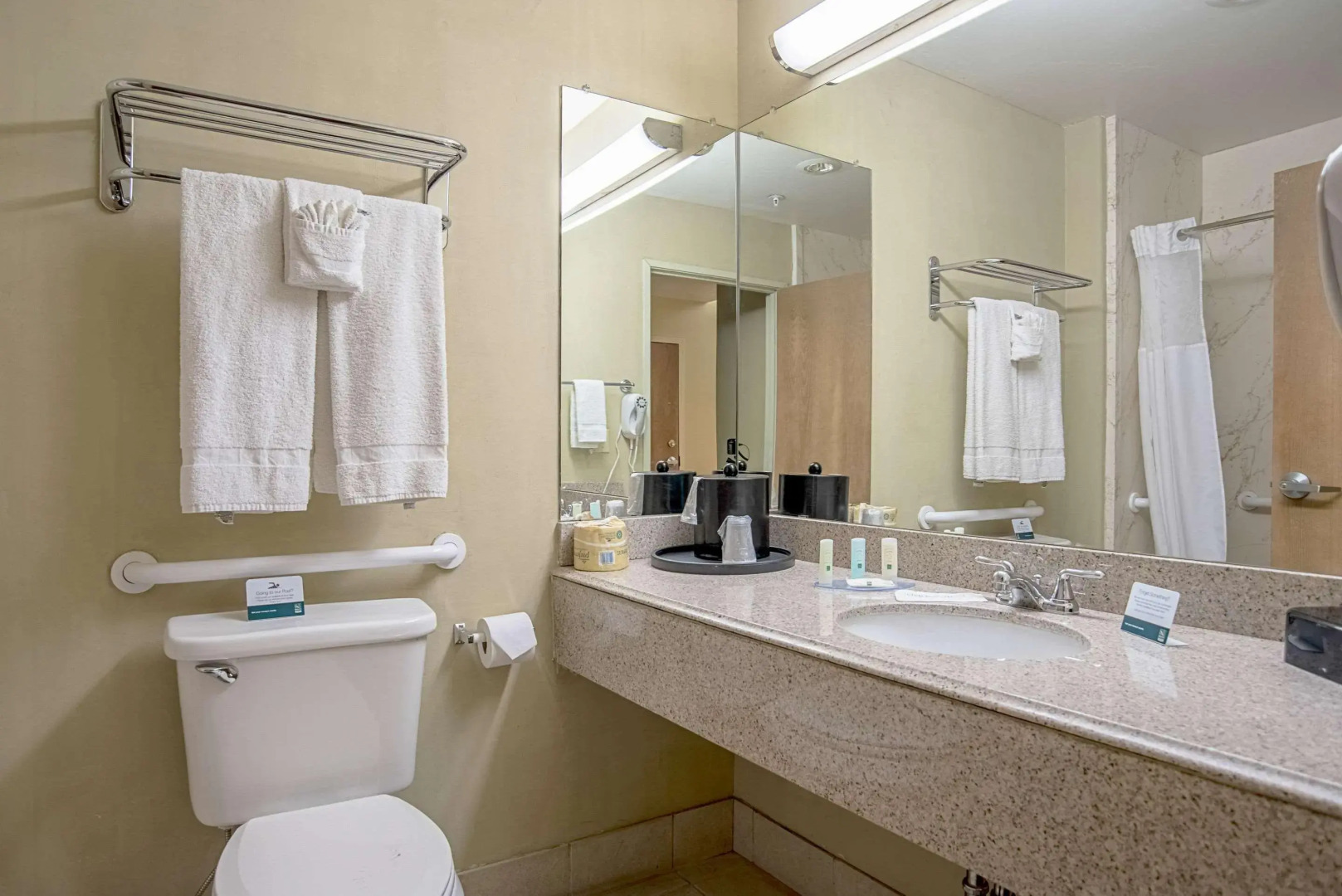 Quality Inn & Suites Phoenix NW - Sun City