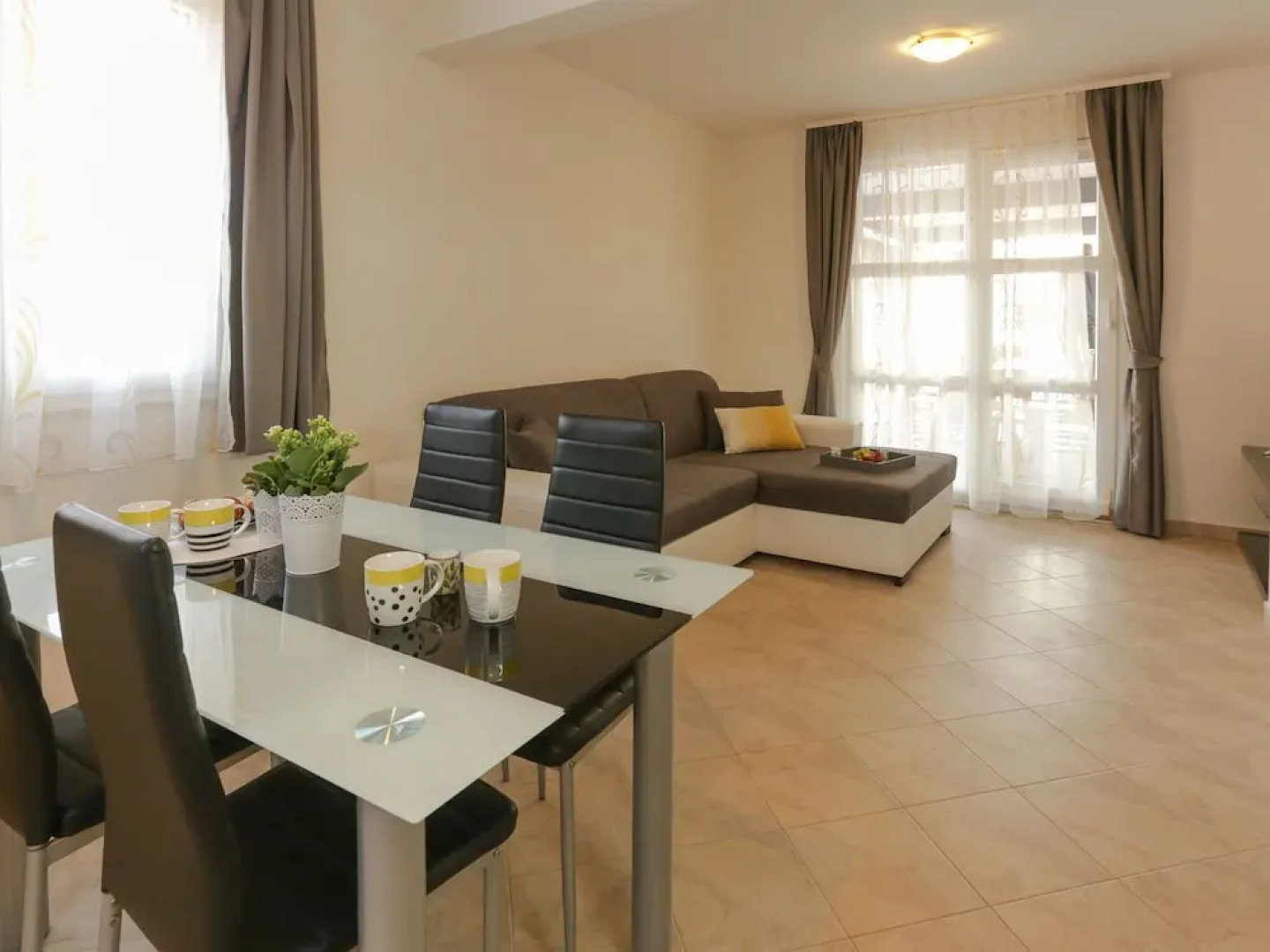 Alluring Villa in Marina With Swimming Pool