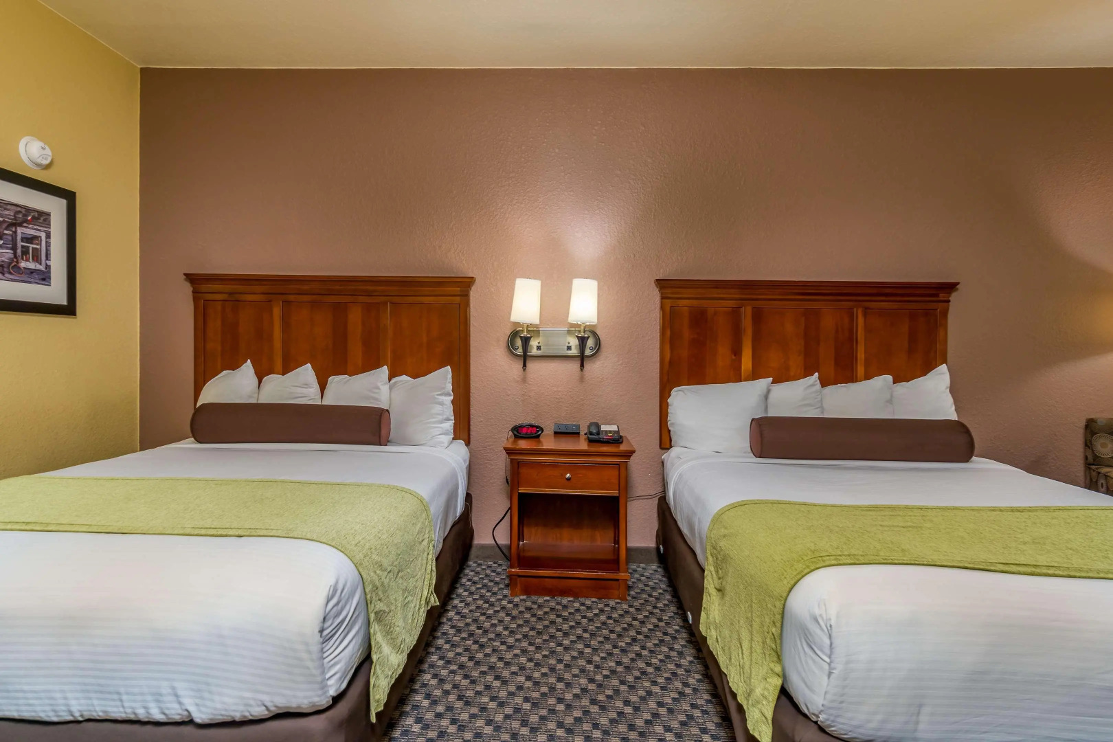 Best Western Plus Shamrock Inn & Suites