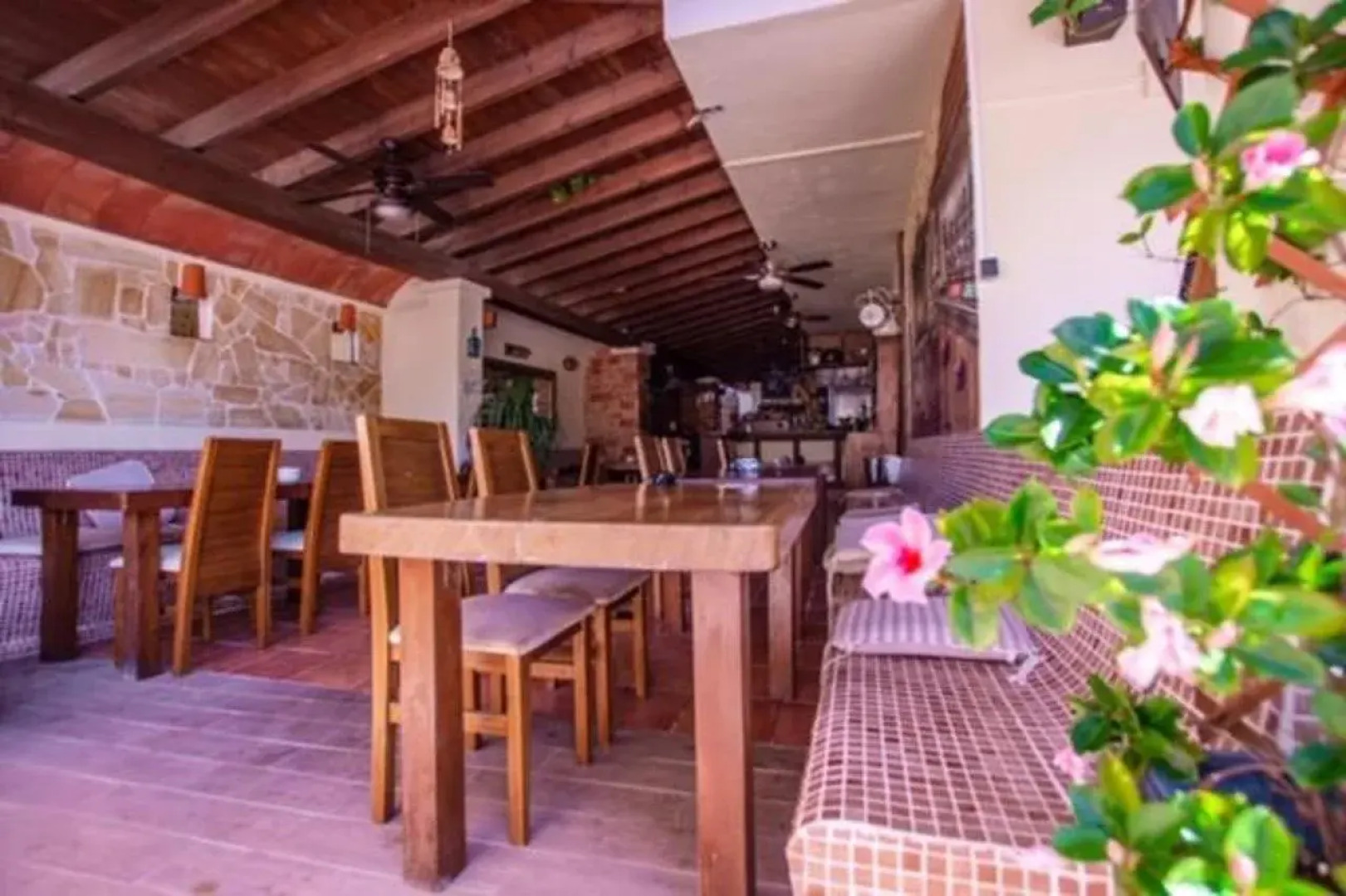 El Cortijo Apartments