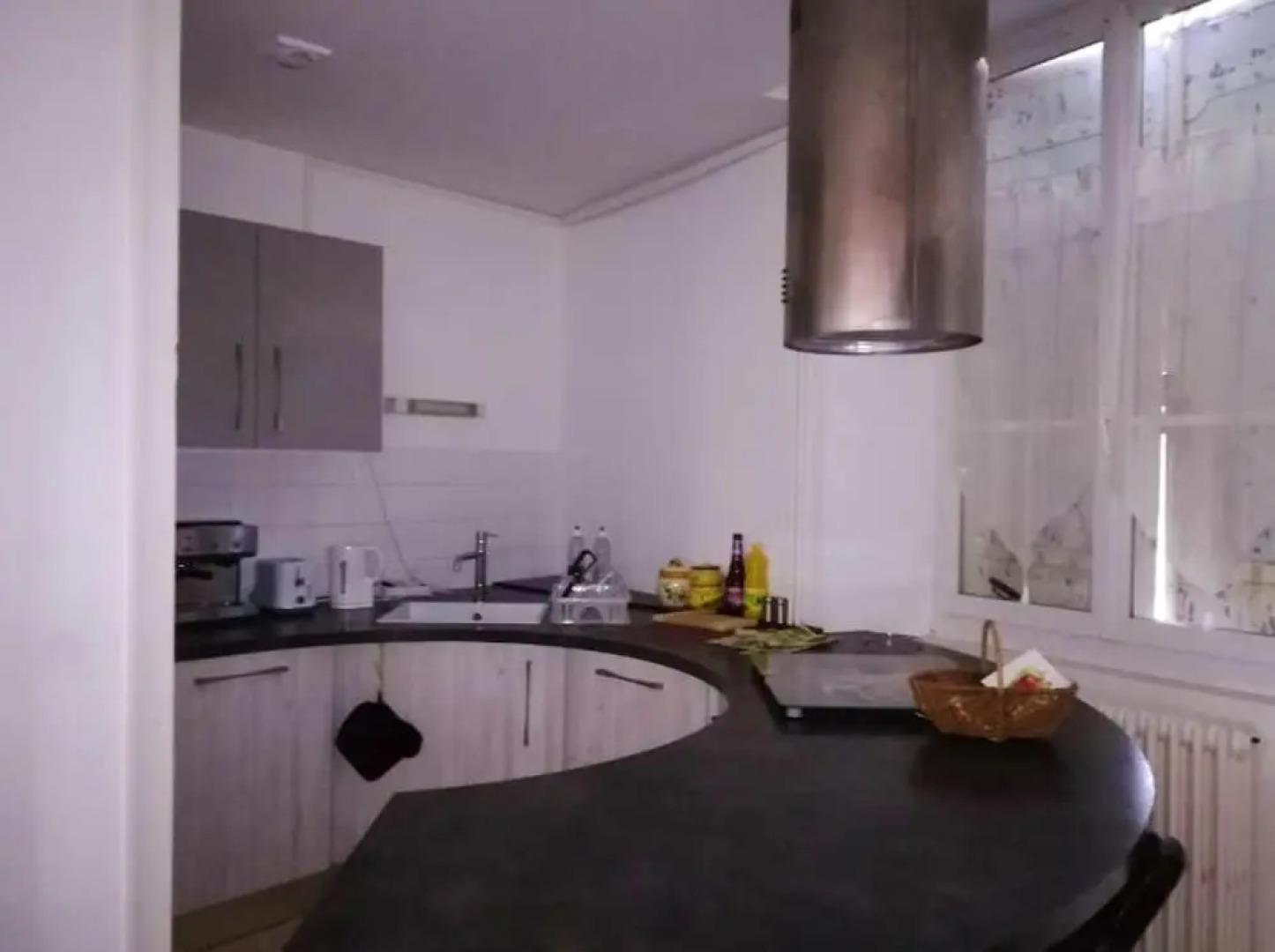 Apartment With one Bedroom in Civray, With Wonderful City View, Furnished Garden and Wifi