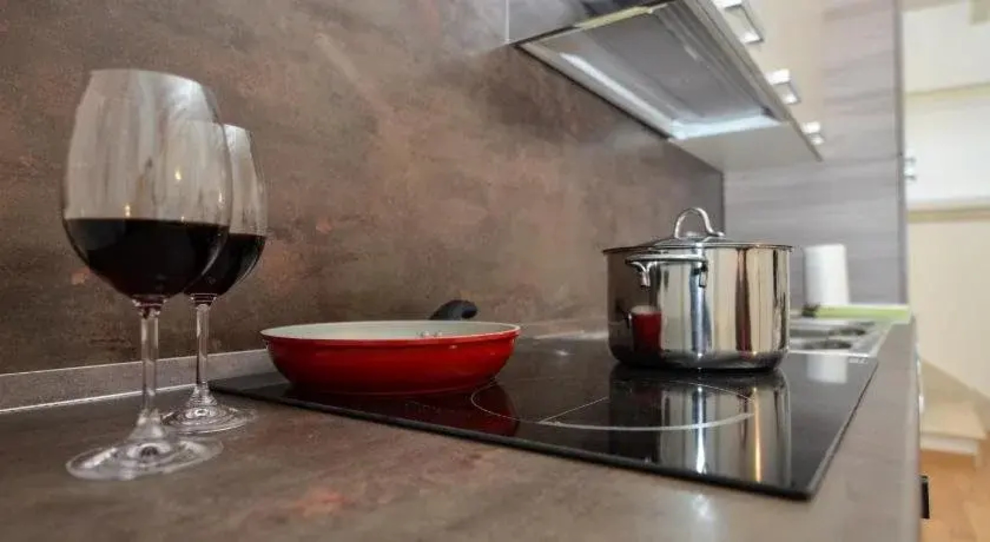 Polpenazze Halldis Apartments