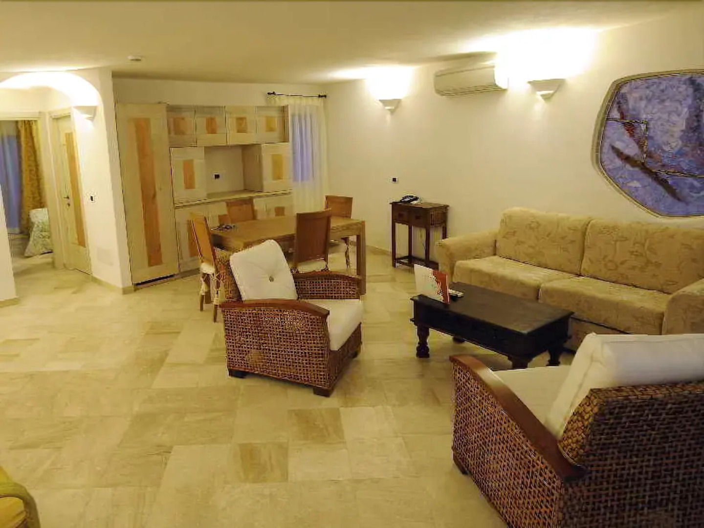 Residence Living Poltu Quatu