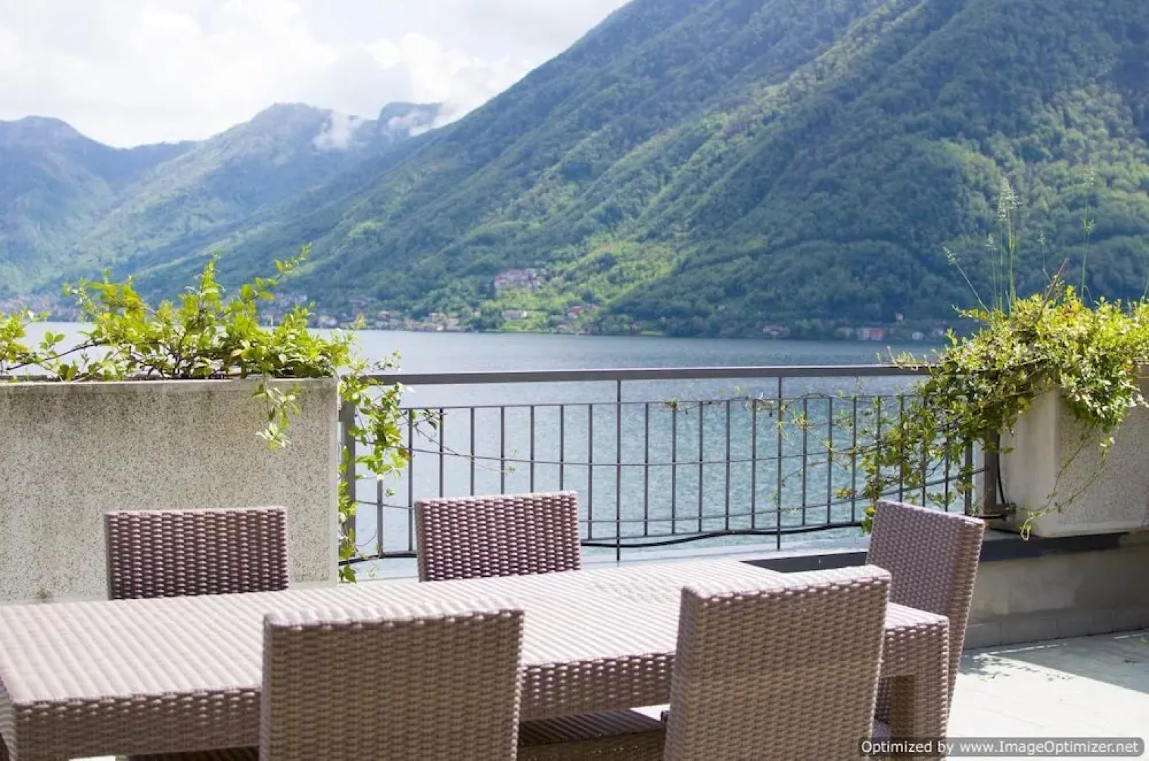 Silver Lake Residence