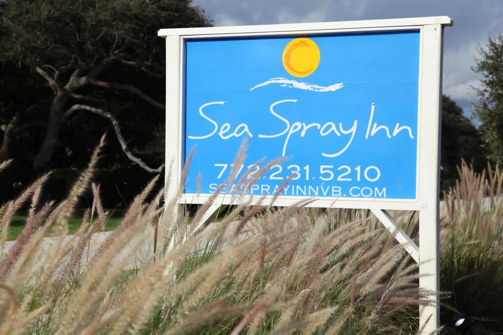 Seaspray Surf Lodge