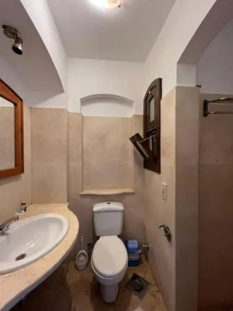 Amazing Pool And Lagoon View 2br Apartment