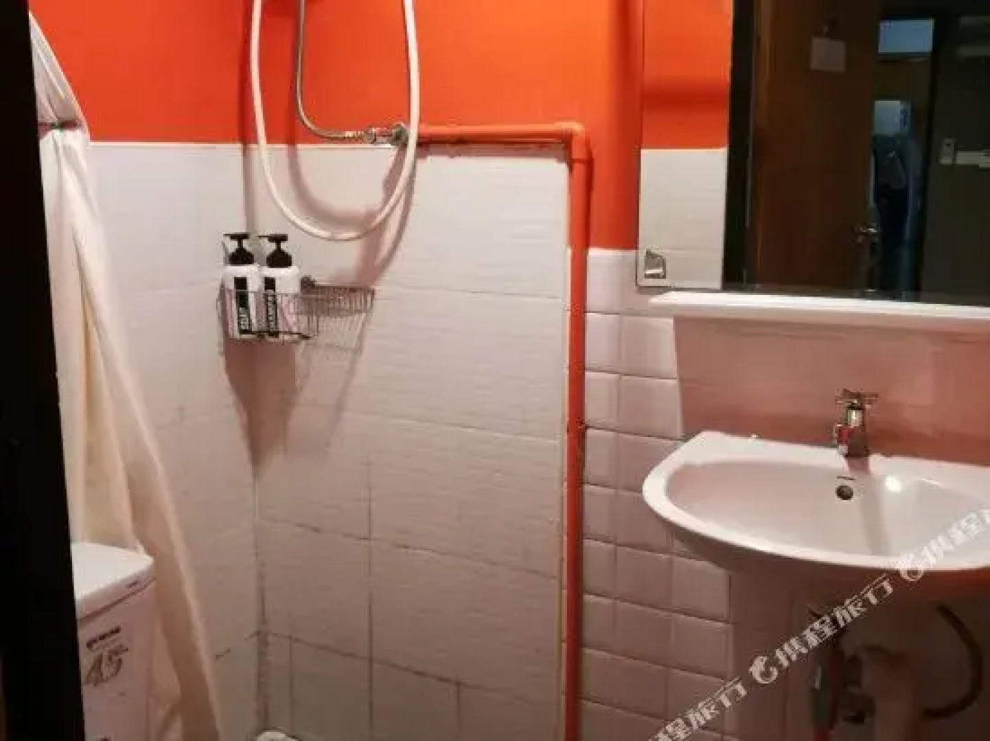 Room@Doze Apartments