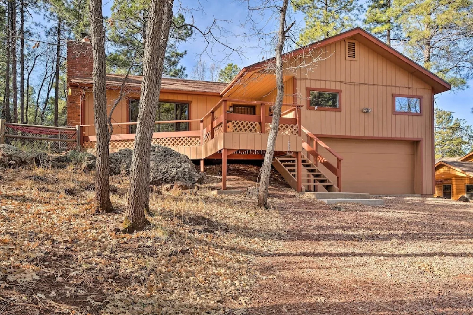 32 Mi to Sunrise Park: White Mountain Retreat